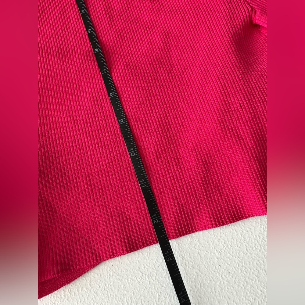 NWT Small Express Fuschia Ribbed Body Contour Long Sleeve Top - Picture 6 of 8